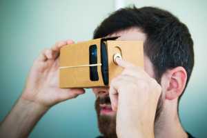 Cara melihat video virtual reality dengan Google Cardboard