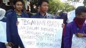 Demo Mahasiswa anti korupsi di Malang - 3