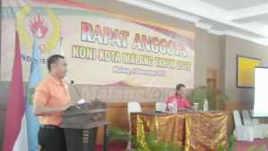 Wali Kota Malang, HM Anton, membuka Rapat Akhir Tahun KONI Kota Malang. (Muhammad Choirul)
