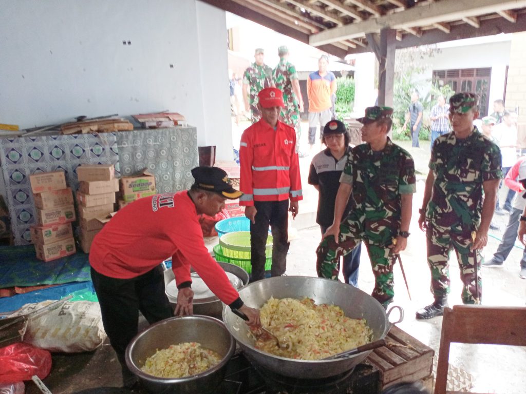 Pangdam V Brawijaya Kerahkan 4 SSK Bantu Korban Banjir Dan Tanah