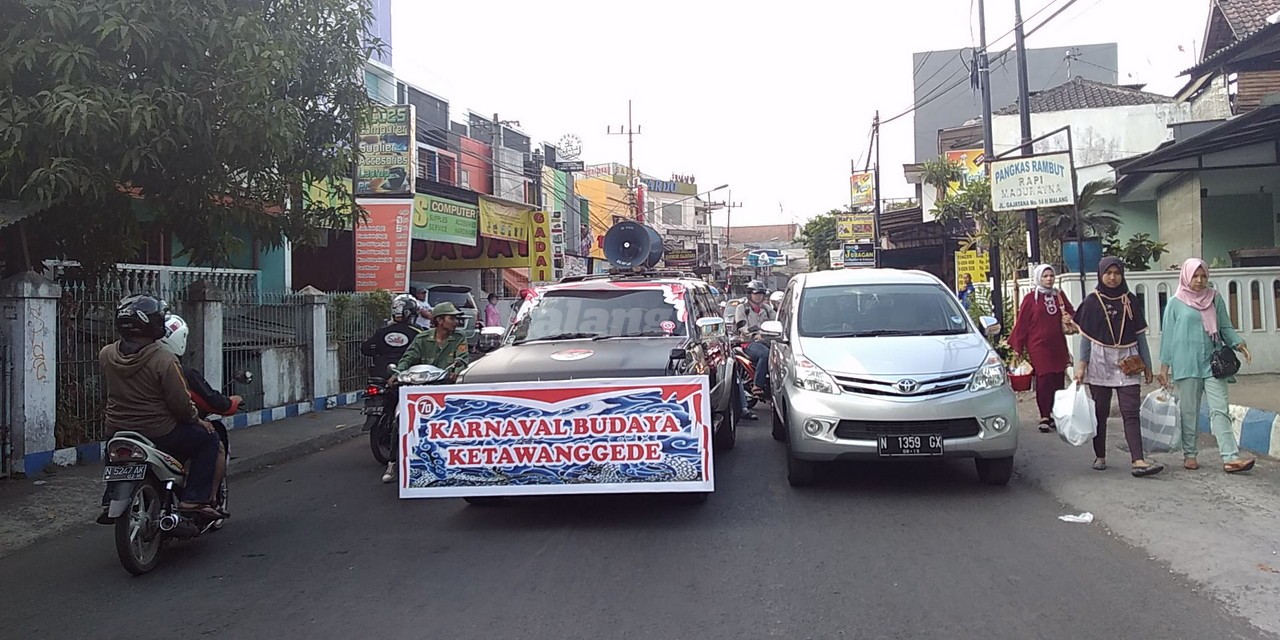 Dikepung Karnaval, Jalanan Kota Malang Padat Merayap