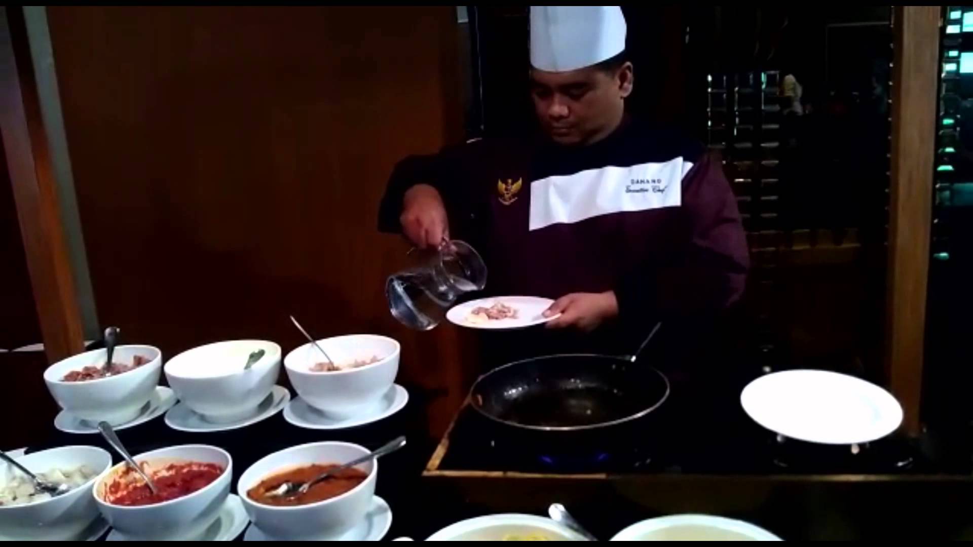 Video: Begini Cara Executive Chef Atria Unjuk Memasak