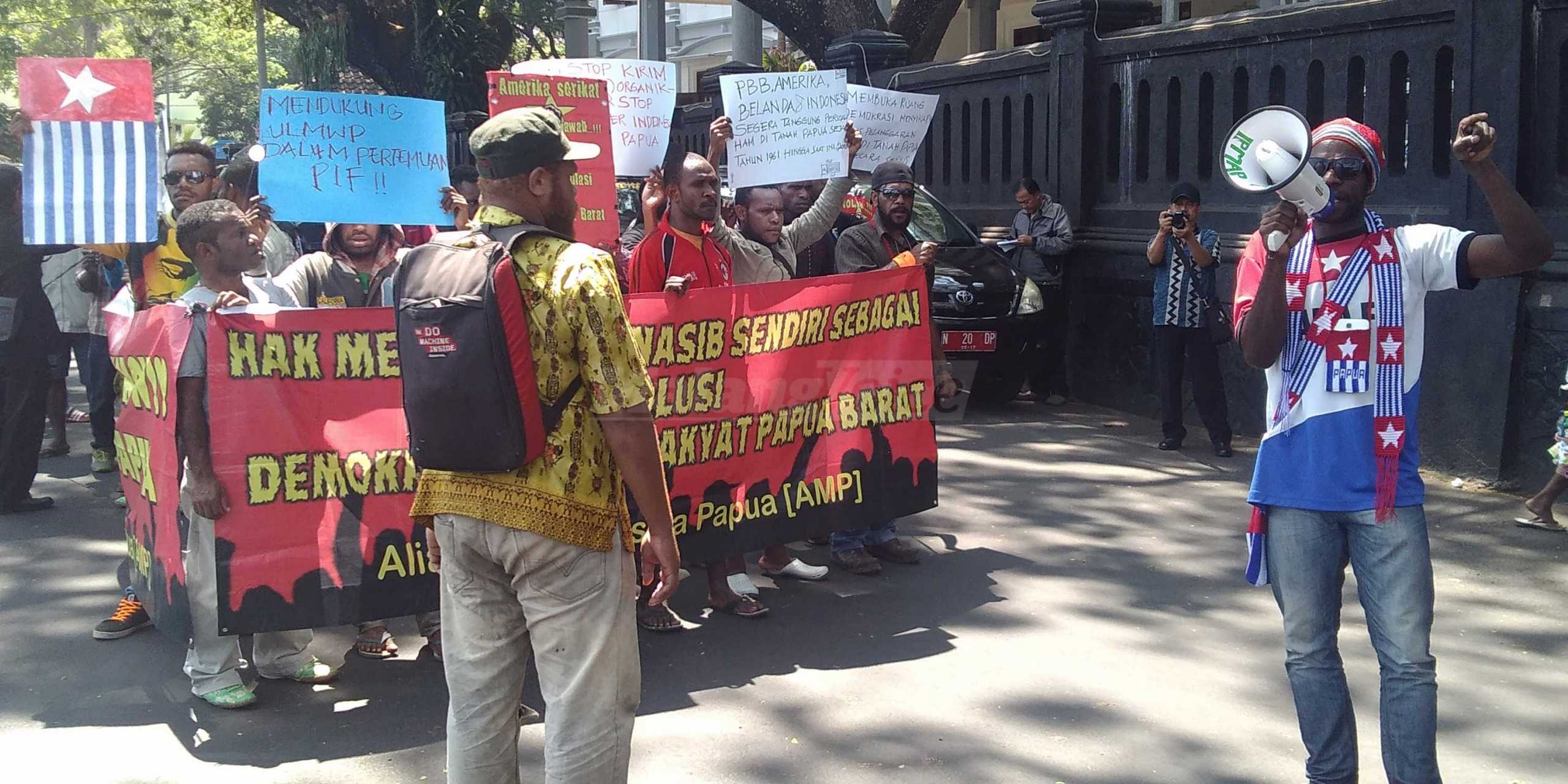 Mahasiswa Papua Tuntut Kejelasan Pelanggaran HAM