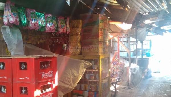 Belum Ada Kesepakatan, Pedagang Tetap Berjualan di Pasar Blimbing