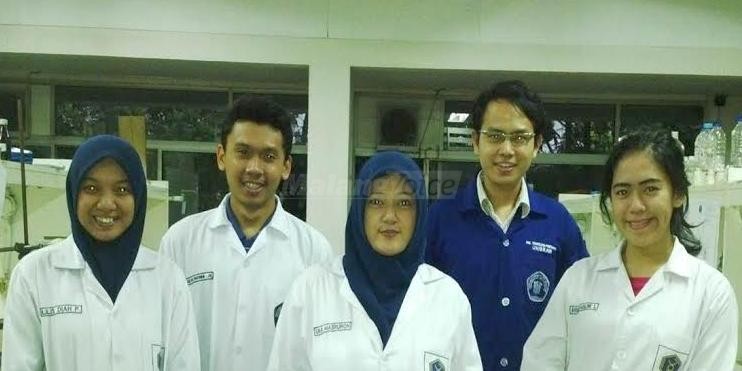Lima Mahasiswa UB Teliti Modul Sel Surya Organik dari Alang-alang