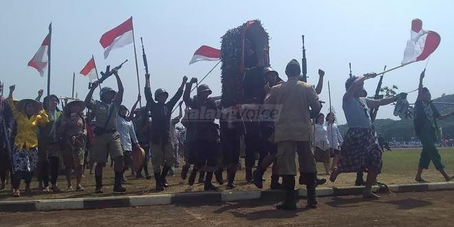 Drama Kolosal Sudirman Kecil, Bergerilya di Lapangan Rampal