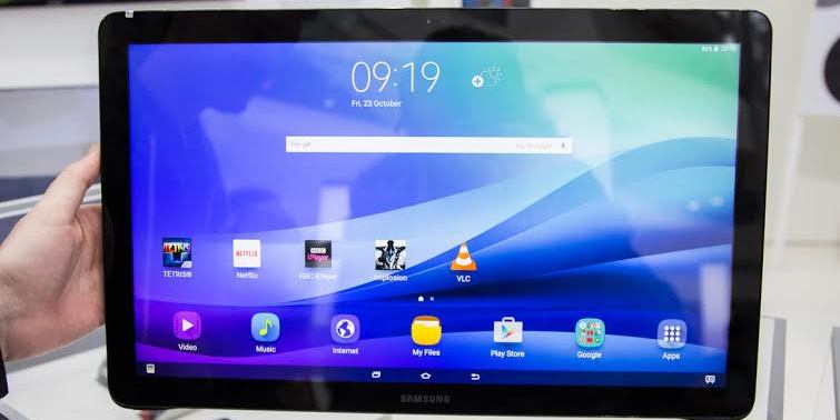 Samsung Luncurkan Tablet Jumbo