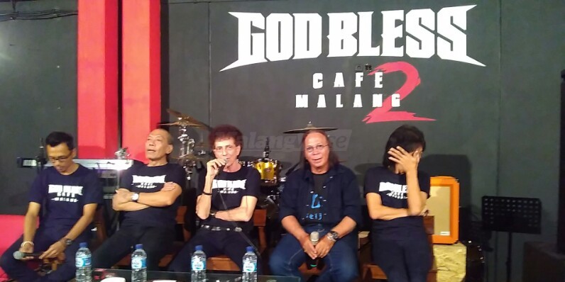 Resmikan God Bless Cafe 2, Ahmad Albar Harap Tak Hanya Ada di Malang