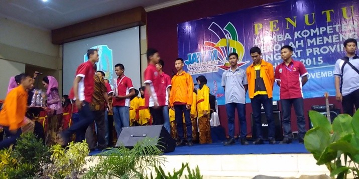 Surabaya Juara Umum LKS 2015