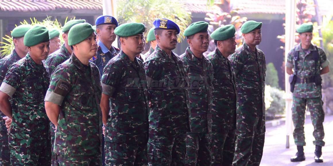Pasukan TNI Gelar Apel Pengamanan Natal dan Tahun Baru