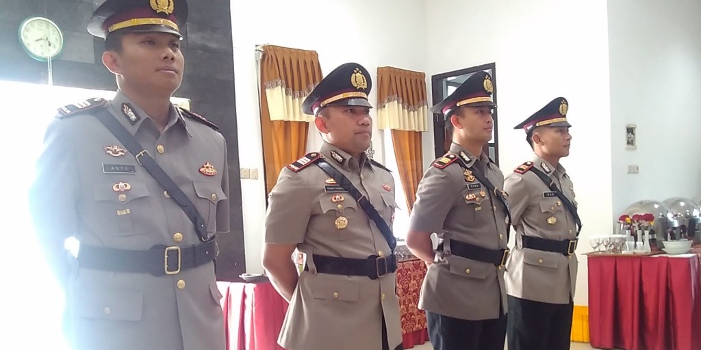 Dua Pejabat Polres Malang Kota Serah Terima Jabatan