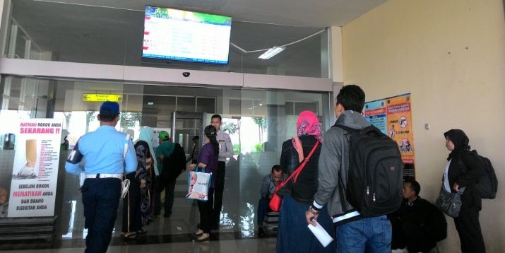 Penerbangan di Bandara Abd Saleh Tunggu Keputusan Pusat