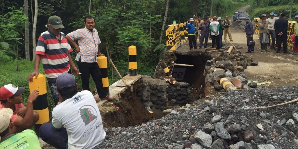 Baru 5 Bulan, Jembatan Senilai Rp 770 Juta di Wajak Mangkrak