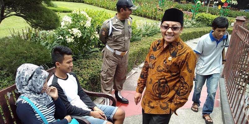 Wakil Walikota Malang, Sutiaji Sidak di Alun-alun Tugu Malang