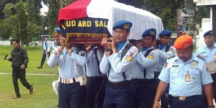 Upacara pemakaman Serma Syaiful
