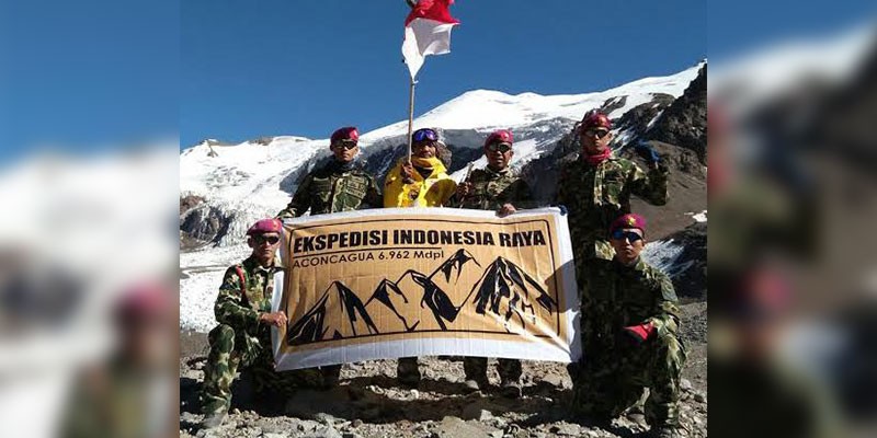 Ekspedisi Indonesia Raya (17); Gorky Cs Diterima Dubes Argentina, Musim Pendakian Ditutup