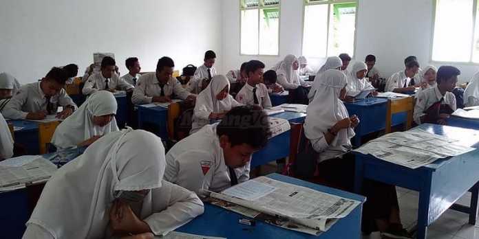 Siswa SMP Muhammadiyah 8 saat melaksanakan try out