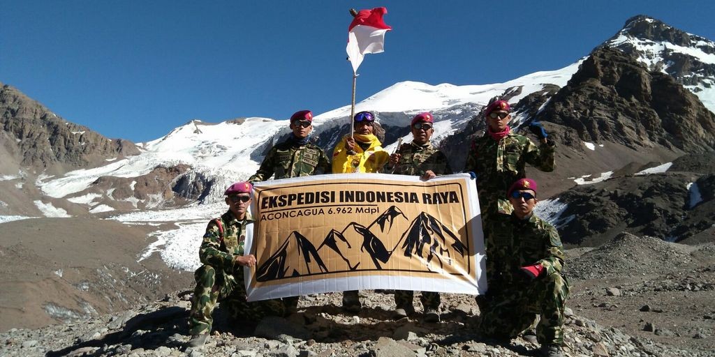 Ekspedisi Indonesia Raya (14); Tomy: Yang Terpenting Keselamatan Pendaki