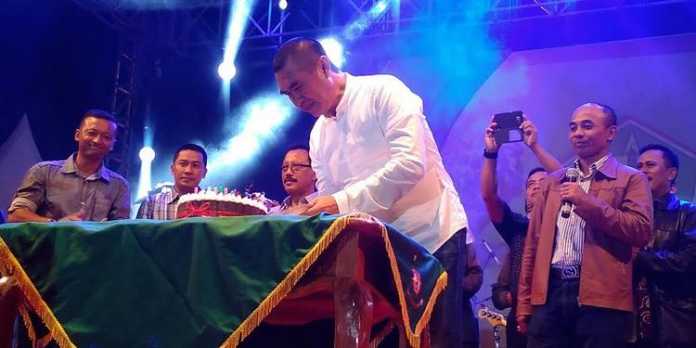 Pesta Ulang Tahun Kota Malang dan Divisi 2 Kostrad di Jalan Simpang Balapan