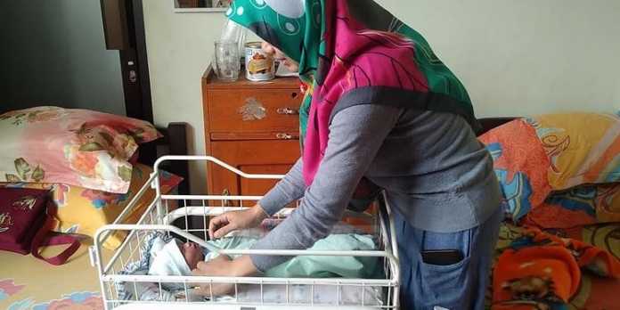 Bidan yang merawat bayi pasca ditemukan di Jalibar
