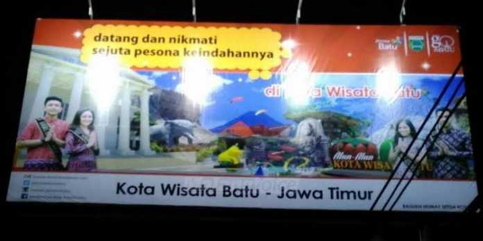 Banner yang dipasang di Yogyakarta untuk menarik wisatawan ke Kota Batu (fathul)