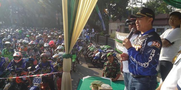 Wali Kota Anton Berangkatkan Rider