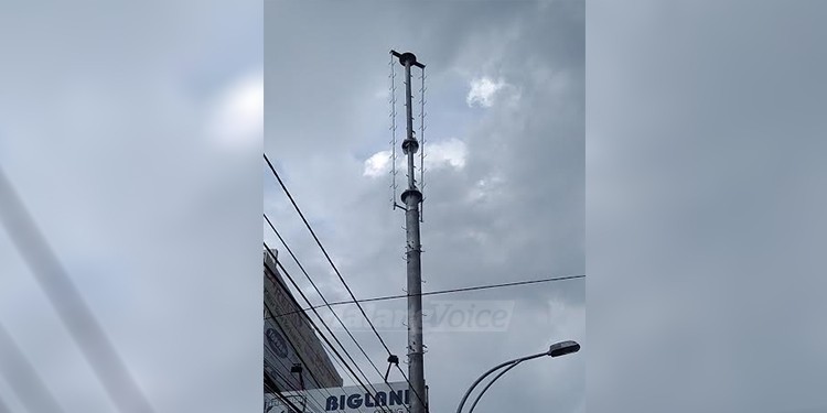 Tower Single Pole di Jalan Mayjen Panjaitan