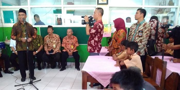 Muhadjir Ancam Hentikan Anggaran KIP Kabupaten Malang, ini Alasannya