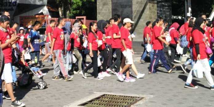 Fun Walk Alfamart di Malang. (deny)