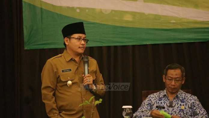 Wakil Wali Kota Malang, Sutiaji, membuka pelatihan bagi assessor reformasi birokrasi.