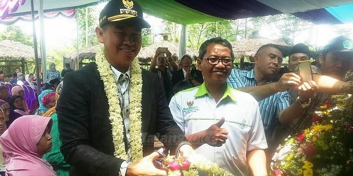 Wali Kota Malang, HM Anton, meresmikan rumah herbal Baznas. (Muhammad Choirul)