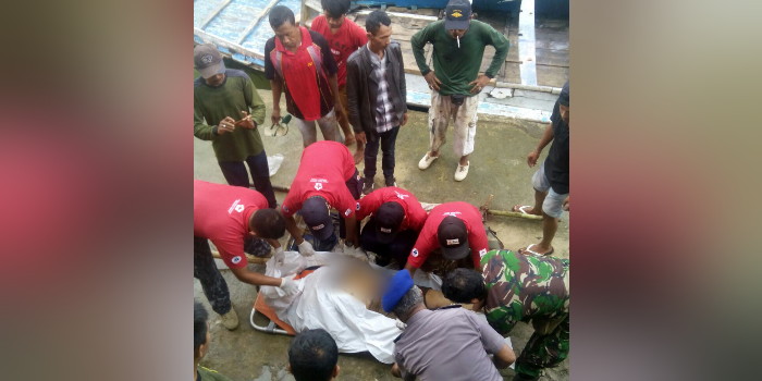 Evakuasi wisatawan tewas di Pulau Sempu, Desa Tambakrejo, Kecamatan Sumbermanjing Wetan