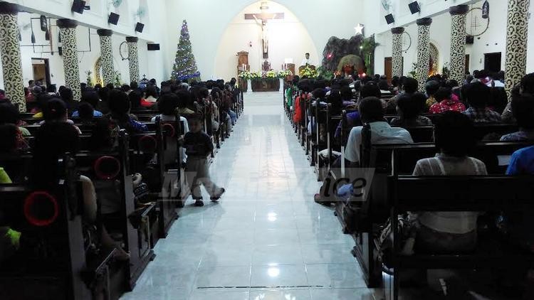 Pelaksanaan Misa malam Natal di Gereja Santa Maria Tak Bernoda, Punten, Kepanjen (Tika)