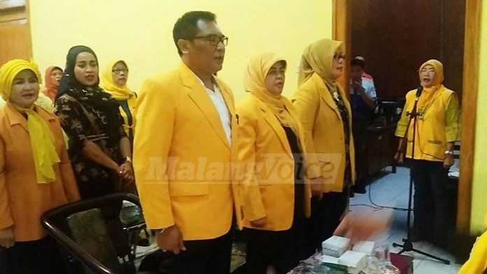 Ketua DPD Partai Golkar Kota Malang, Sofyan Edi Jarwoko, bersama sejumlah kader lain hadir dalam Muscam Kecamatan Klojen. (Muhammad Choirul)