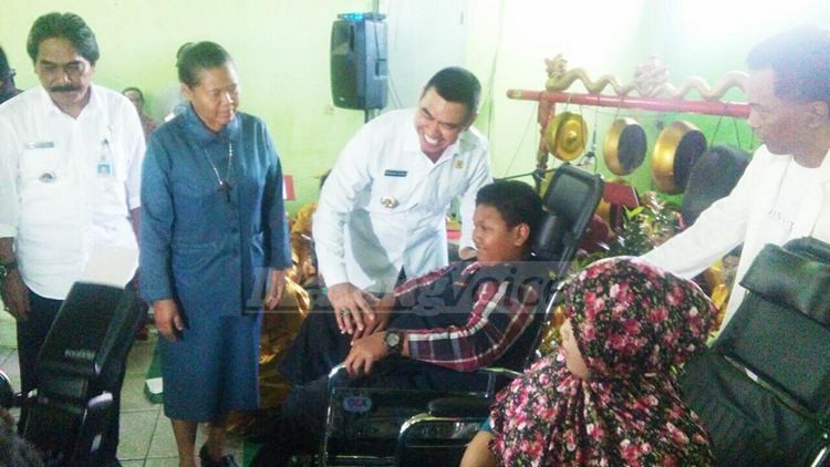 Wali Kota Malang, HM Anton, turut memperingati Hari Disabilitas Internasional di Kantor Kelurahan Tlogomas.