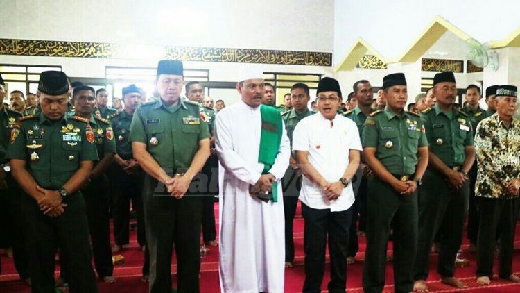 Wakil Wali Kota Malang, Sutiaji, bersama segenap pimpinan TNI-Polri di wilayah Malang.