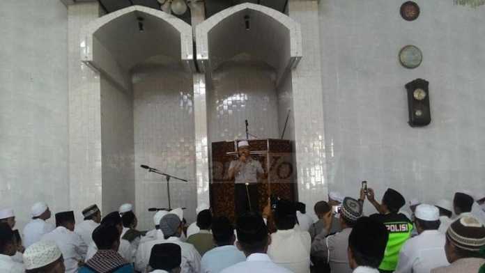 Kegiatan di Masjid Asy Syafi'iyah, Gondanglegi (Foto: Sub Bag Humas Polres Malang)