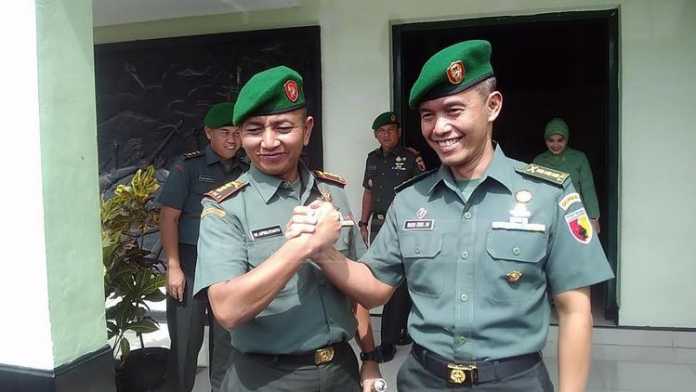 Kolonel Inf Wachid Apriliyanto bersama Danrem 083/Bdj Kolonel Arm Budi Eko Mulyono. (deny)