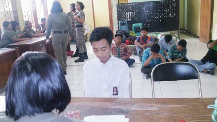 Sejumlah siswa terjaring razia Satpol PP Kota Malang. (Ist)
