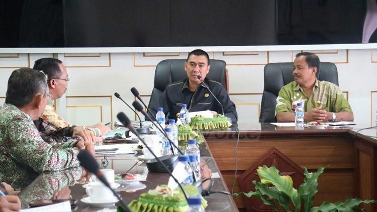 Wali Kota, HM Anton, memotivasi FMKS Kota Malang untuk terus meningkatkan prestasi. (Ist)
