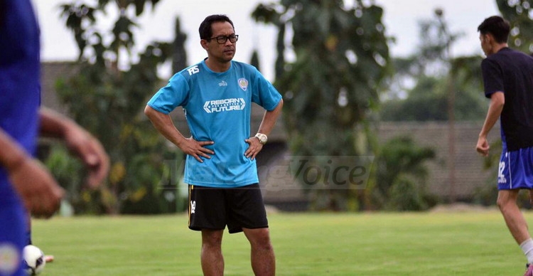 Arema FC Panasi Mesin di Trofeo Bhayangkara