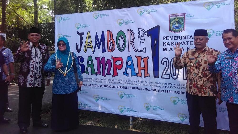 Bupati Malang, Rendra Kresna dalam Jambore Sampah I di TPA Talangagung (Tika)