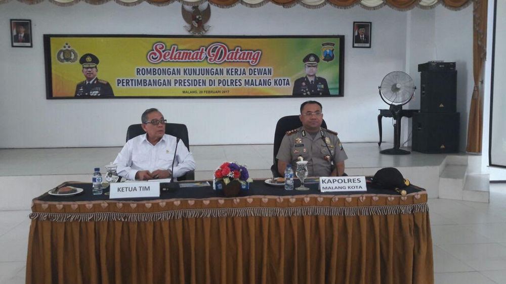 Kapolres Malang Kota, AKBP Decky Hendarsono dan Ketua Tim Watimpres, Jenderal TNI (Purn) Subagyo.