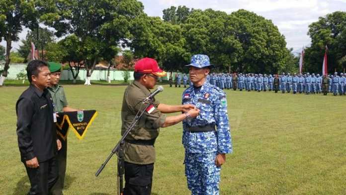 Kepala BKPSDM, Achmad Suparto saat diklat bela negara di Dodik Bela Negara.(miski)