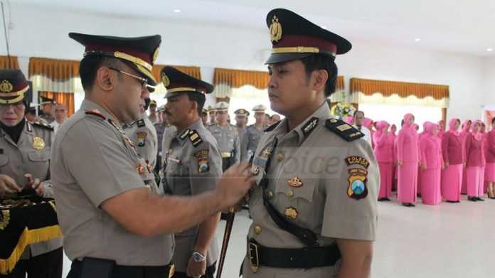 Serah terima jabatan di Polres Malang Kota. (deny)