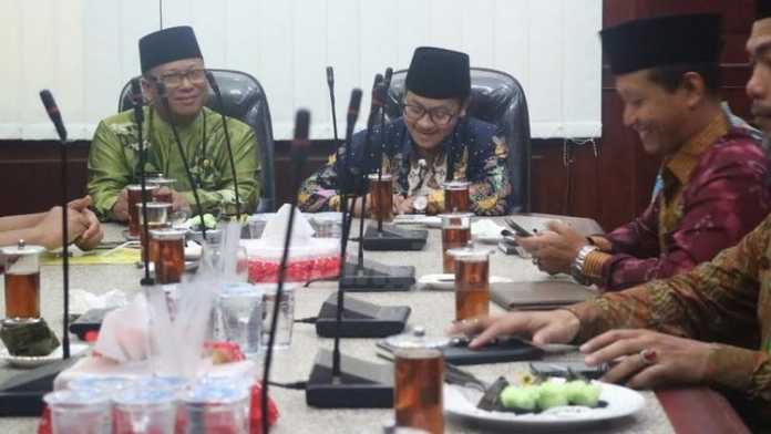 Wakil Wali Kota, Sutiaji, menerima rombongan Kantor Kementerian Agama Kota Malang. (Bagian Humas Kota Malang)