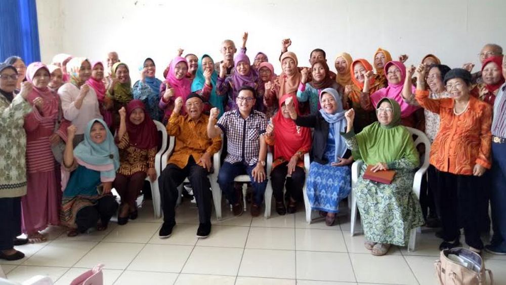 Wakil Wali Kota Malang, Sutiaji, memberi pengarahan pada pegiat Karang Werda. (Bagian Humas Pemkot Malang)