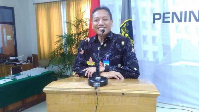 Dekan FIA, Prof Bambang Supriyono (Tika)