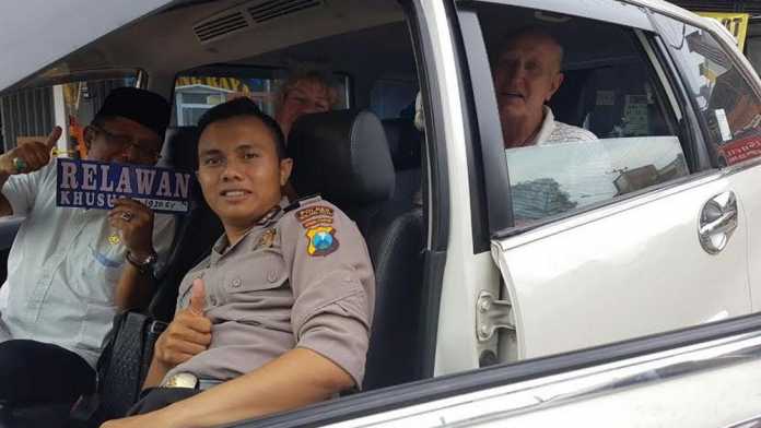 Gus Thop, anggota DPRD Kabupaten Malang menjadi relawan