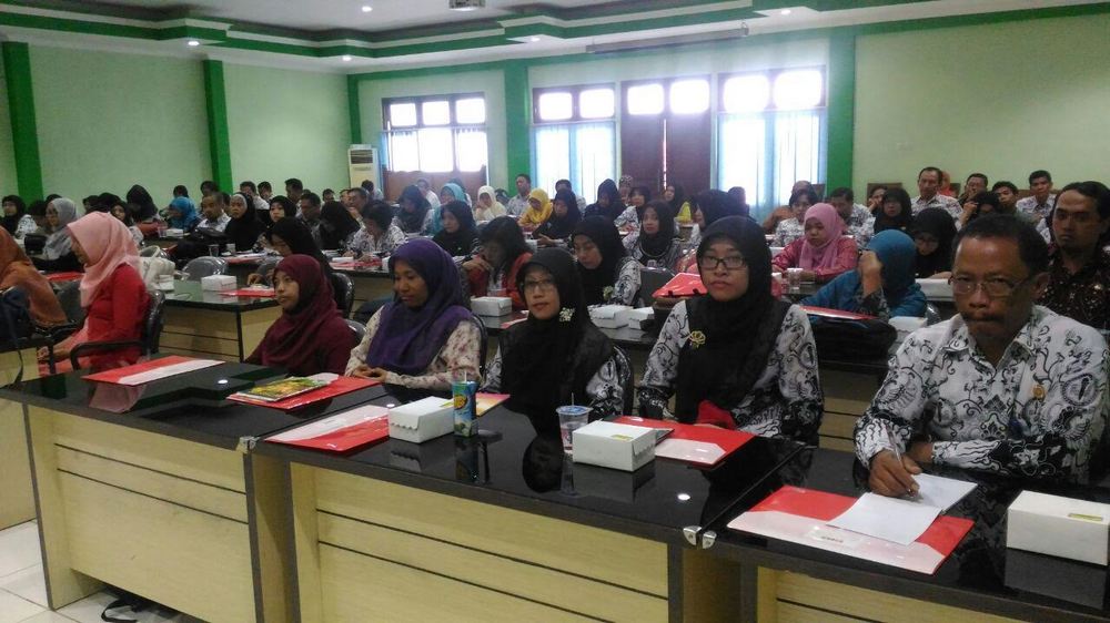 Peserta olimpiade Guru MIPA SD di Disdik Kota Malang